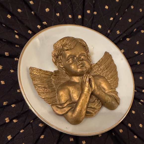 Gold Angel Wall Plate - 3D design - Picture 1 of 10